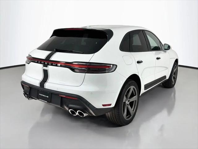 2022 Porsche Macan Macan