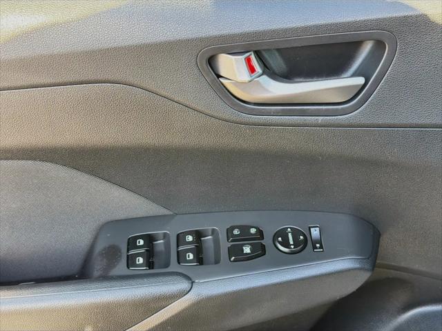 2020 Hyundai Accent SE