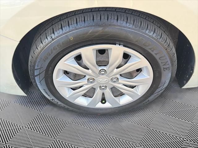 2020 Hyundai Accent SE