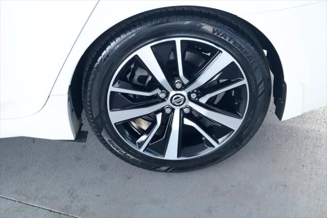 2021 Nissan Maxima SV Xtronic CVT