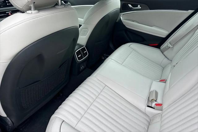 2026 Genesis G70 3.3T RWD Sport Prestige