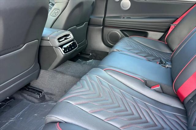 2027 Genesis G80 2.5T Sport Prestige