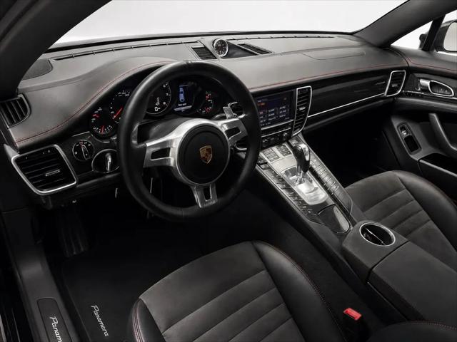 2016 Porsche Panamera GTS