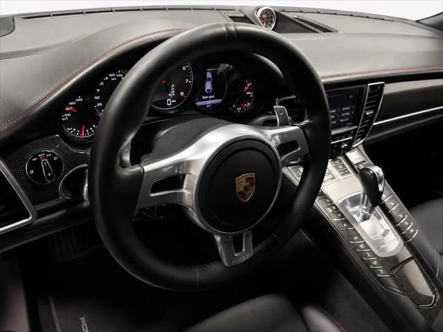 2016 Porsche Panamera GTS