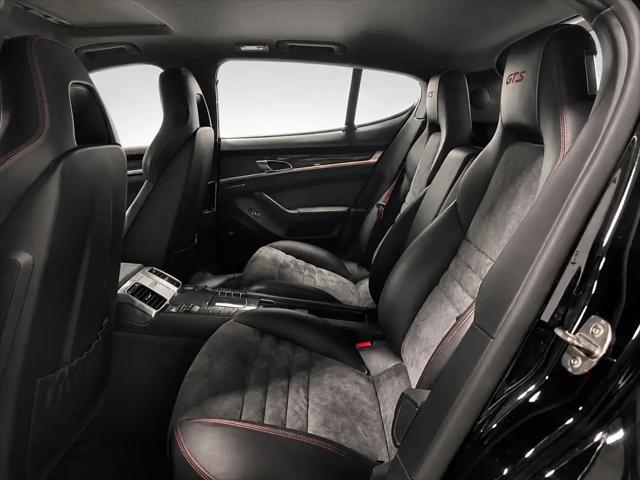 2016 Porsche Panamera GTS