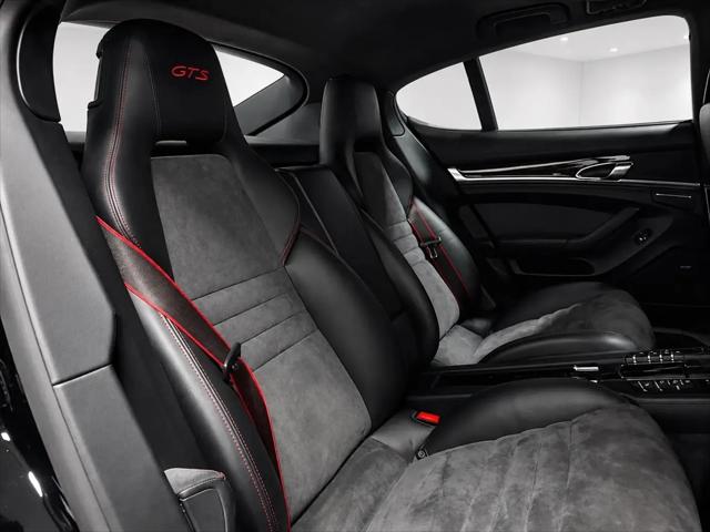 2016 Porsche Panamera GTS