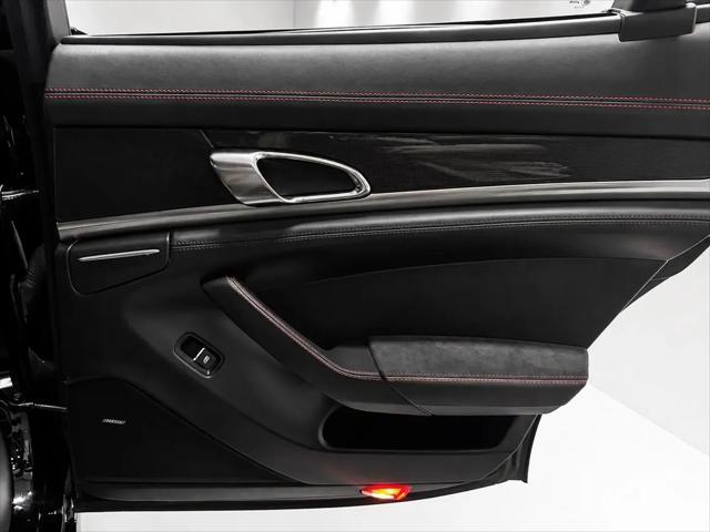 2016 Porsche Panamera GTS