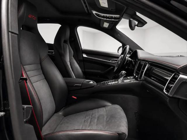 2016 Porsche Panamera GTS