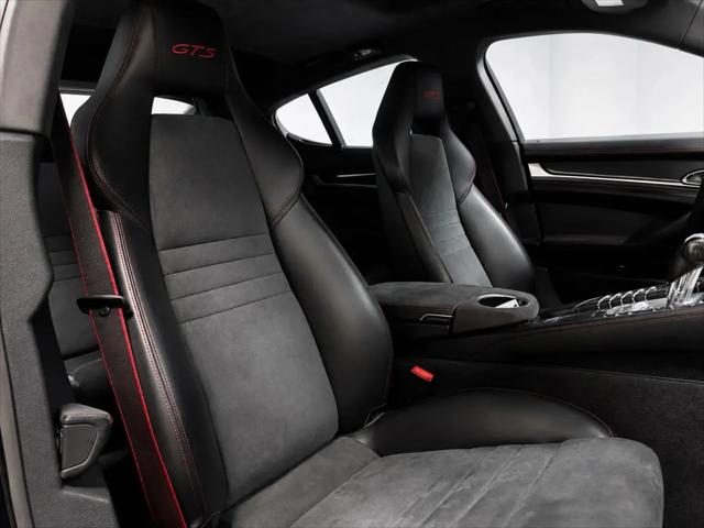 2016 Porsche Panamera GTS