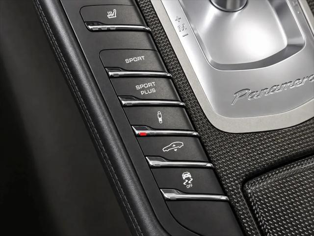 2016 Porsche Panamera GTS