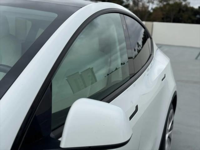 2021 Tesla Model Y Standard Range Rear-Wheel Drive