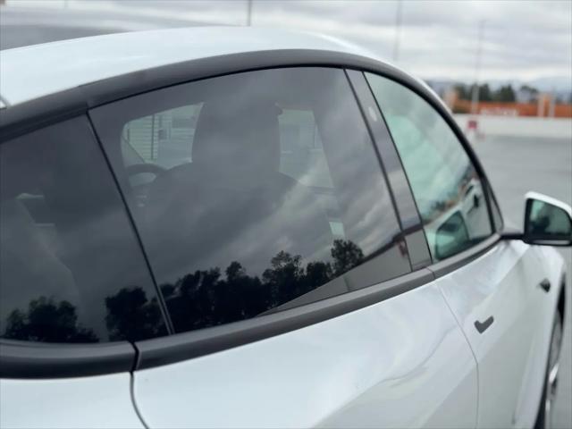 2021 Tesla Model Y Standard Range Rear-Wheel Drive