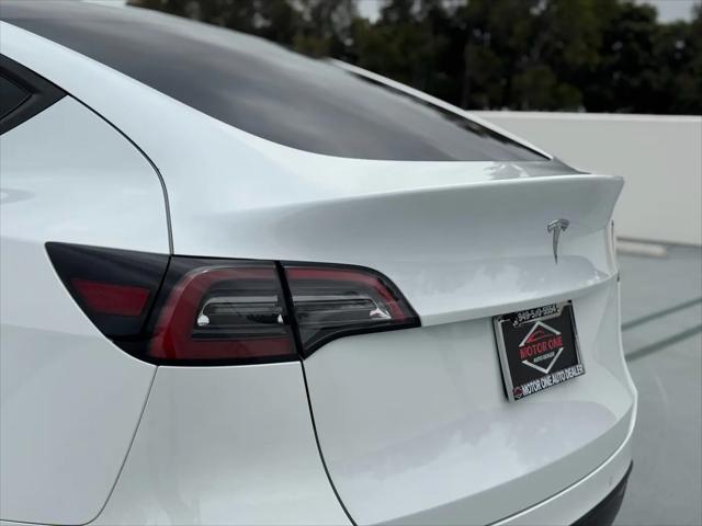 2021 Tesla Model Y Standard Range Rear-Wheel Drive