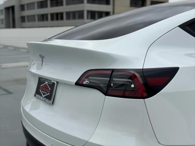 2021 Tesla Model Y Standard Range Rear-Wheel Drive