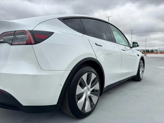 2021 Tesla Model Y Standard Range Rear-Wheel Drive