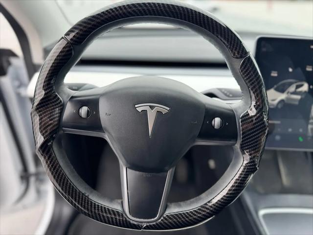 2021 Tesla Model Y Standard Range Rear-Wheel Drive