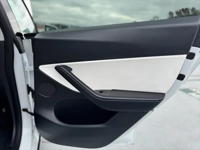 2021 Tesla Model Y Standard Range Rear-Wheel Drive