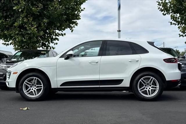 2017 Porsche Macan Macan