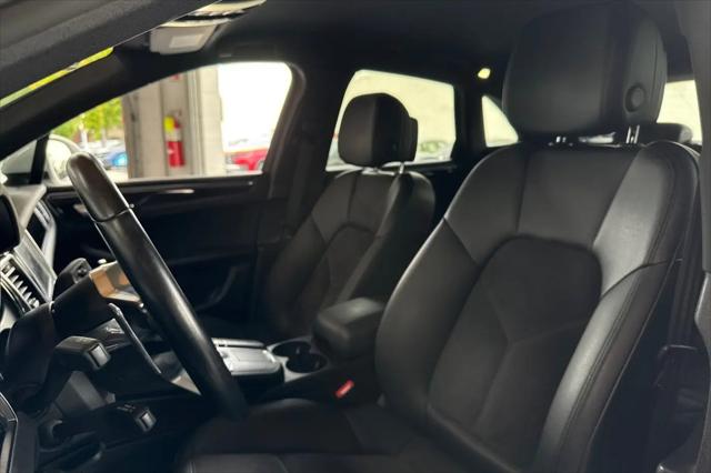 2017 Porsche Macan Macan