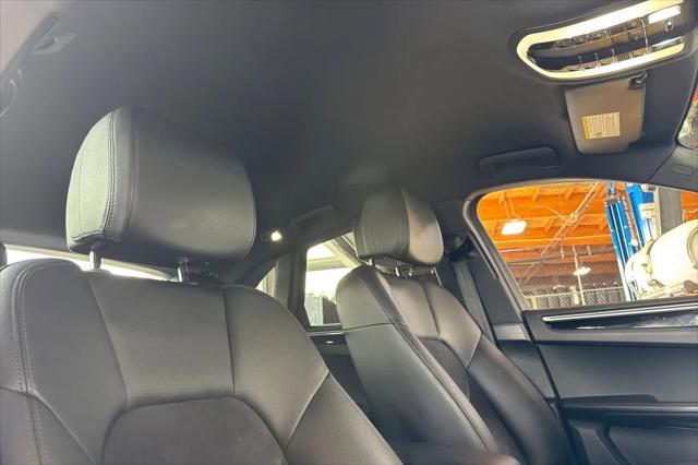 2017 Porsche Macan Macan