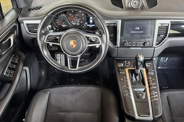 2017 Porsche Macan Macan