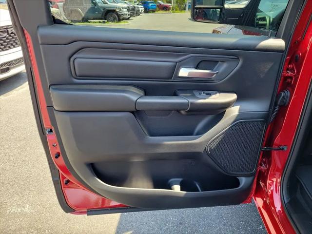 2026 Ram 1500 Express Crew Cab 4x4 57 Box