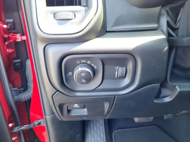 2026 Ram 1500 Express Crew Cab 4x4 57 Box