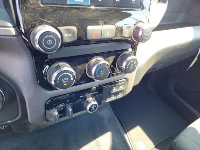 2026 Ram 1500 Express Crew Cab 4x4 57 Box