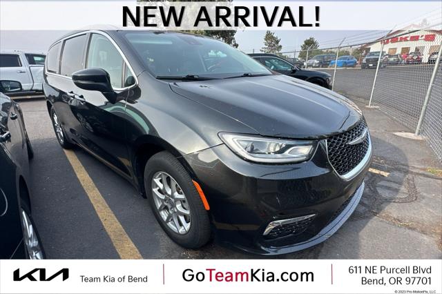 2023 Chrysler Pacifica Touring L for sale in Bend, OR