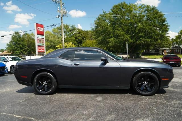 2017 Dodge Challenger SXT