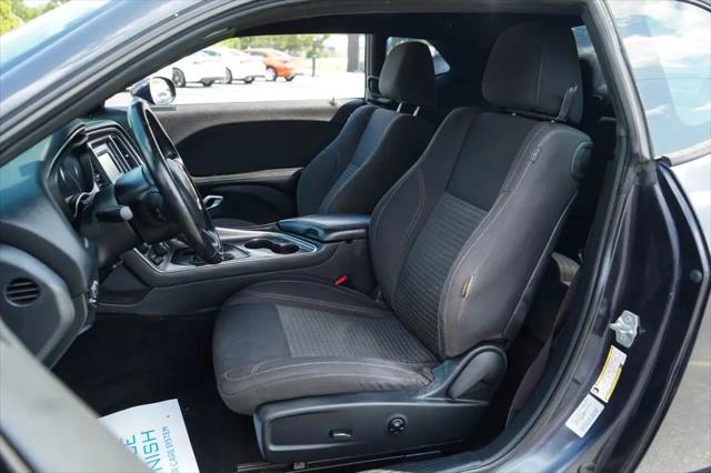 2017 Dodge Challenger SXT