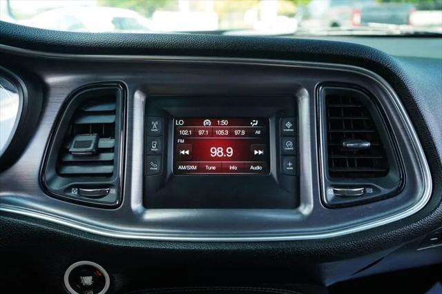 2017 Dodge Challenger SXT
