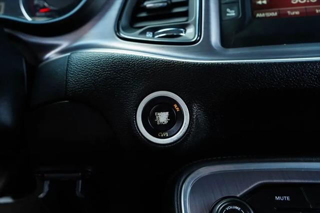 2017 Dodge Challenger SXT
