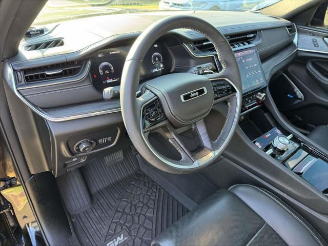 2023 Jeep Grand Cherokee Overland 4x4 2023 Jeep Grand Cherokee Overland 4x4