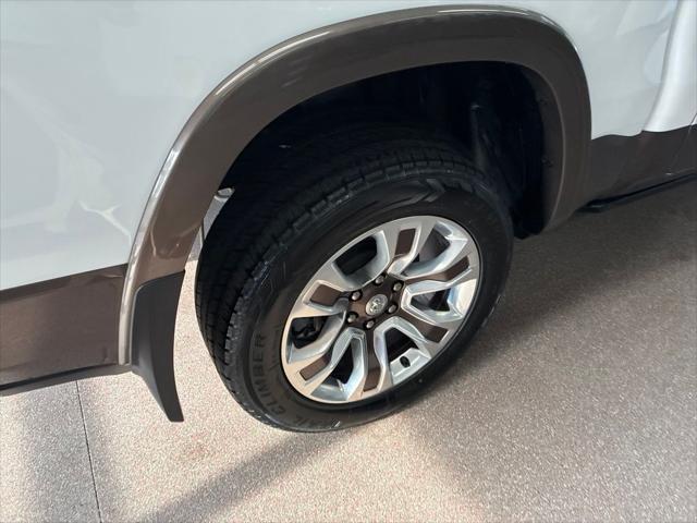 2020 Ram 1500 Laramie Longhorn Crew Cab 4x4 5'7" Box
