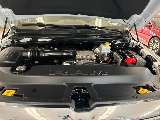 2020 Ram 1500 Laramie Longhorn Crew Cab 4x4 5'7" Box