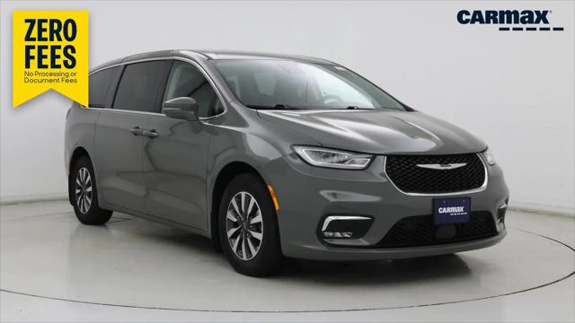 2022 Chrysler Pacifica Hybrid Touring L for sale in Oak Lawn, IL