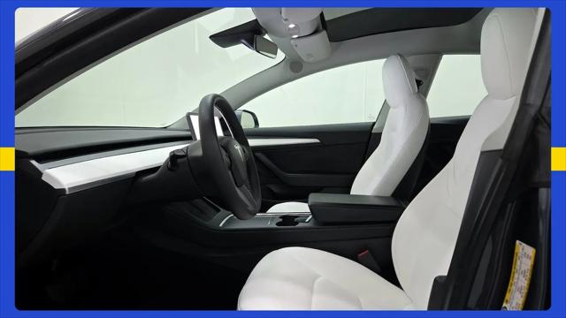 2022 Tesla Model 3 Rear-Wheel Drive