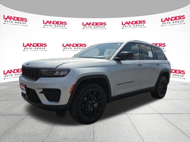 2024 Jeep Grand Cherokee Altitude 4x4 for sale in Southaven, MS