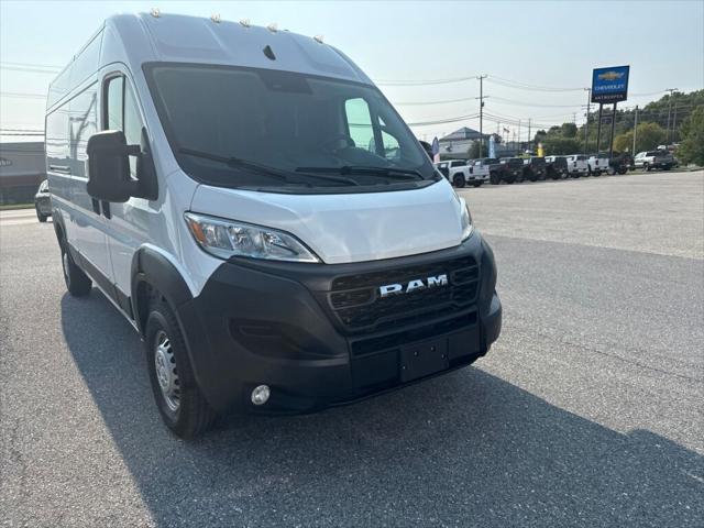 2025 RAM ProMaster 2500 Cargo Van Tradesman High Roof 159 WB w/Pass Seat