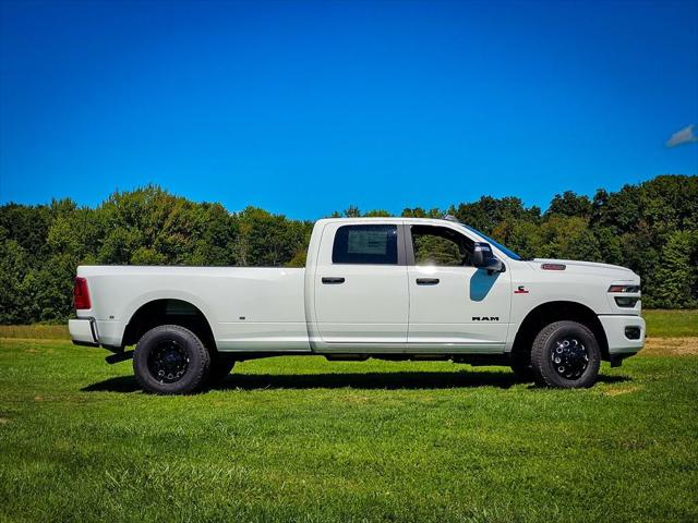 2026 RAM 3500 Big Horn Crew Cab 4x4 8 Box 2026 RAM 3500 Big Horn Crew Cab 4x4 8 Box