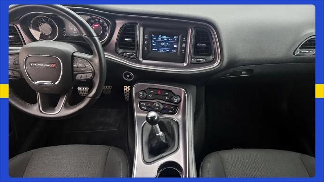 2015 Dodge Challenger R/T Shaker