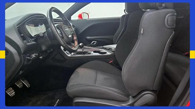 2015 Dodge Challenger R/T Shaker