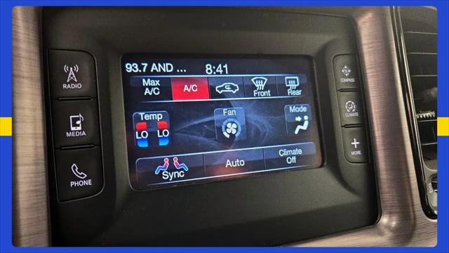 2015 Dodge Challenger R/T Shaker