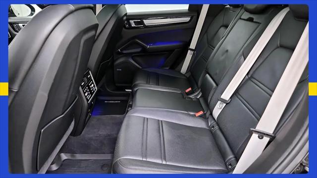 2023 Porsche Cayenne Platinum Edition