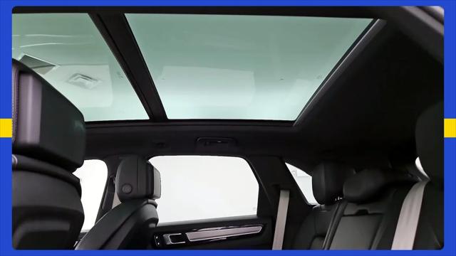 2023 Porsche Cayenne Platinum Edition