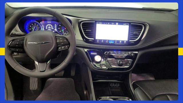 2023 Chrysler Pacifica Limited AWD
