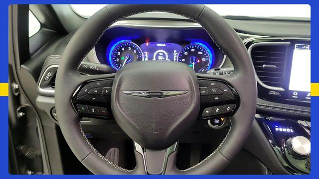 2023 Chrysler Pacifica Limited AWD