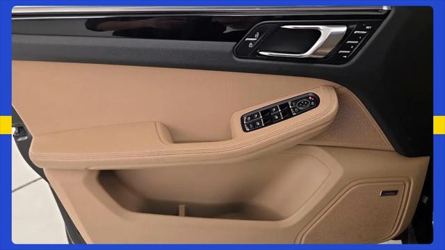 2019 Porsche Macan Macan