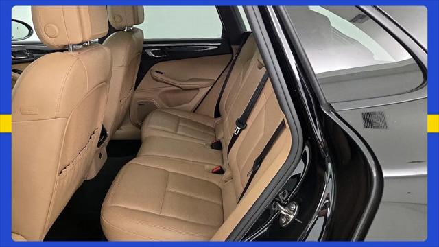 2019 Porsche Macan Macan